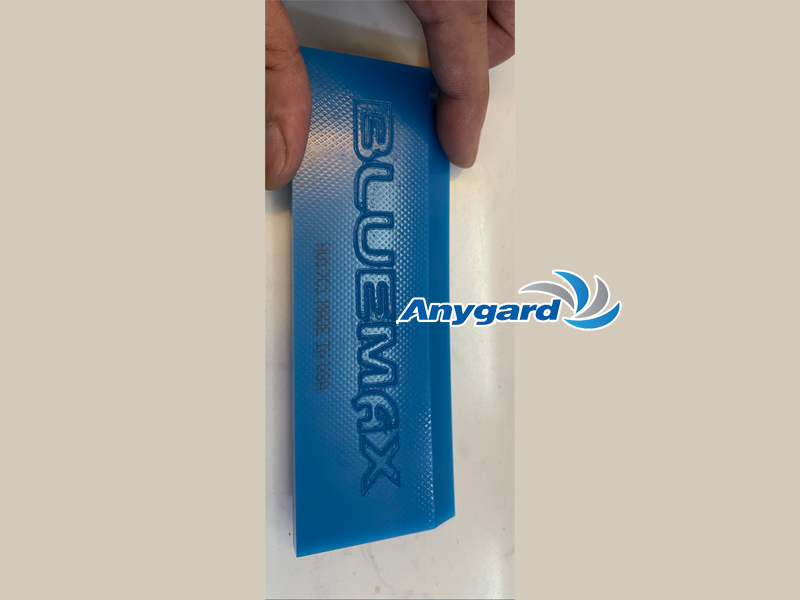 Lưỡi gạt cứng Blue Max