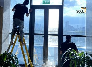 Dán kính chống nắng Solux